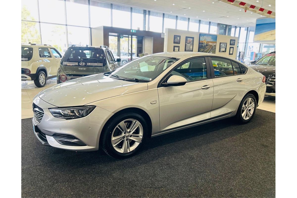 2020 Holden Commodore LT ZB