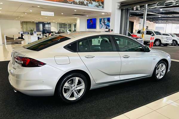 2020 Holden Commodore LT ZB