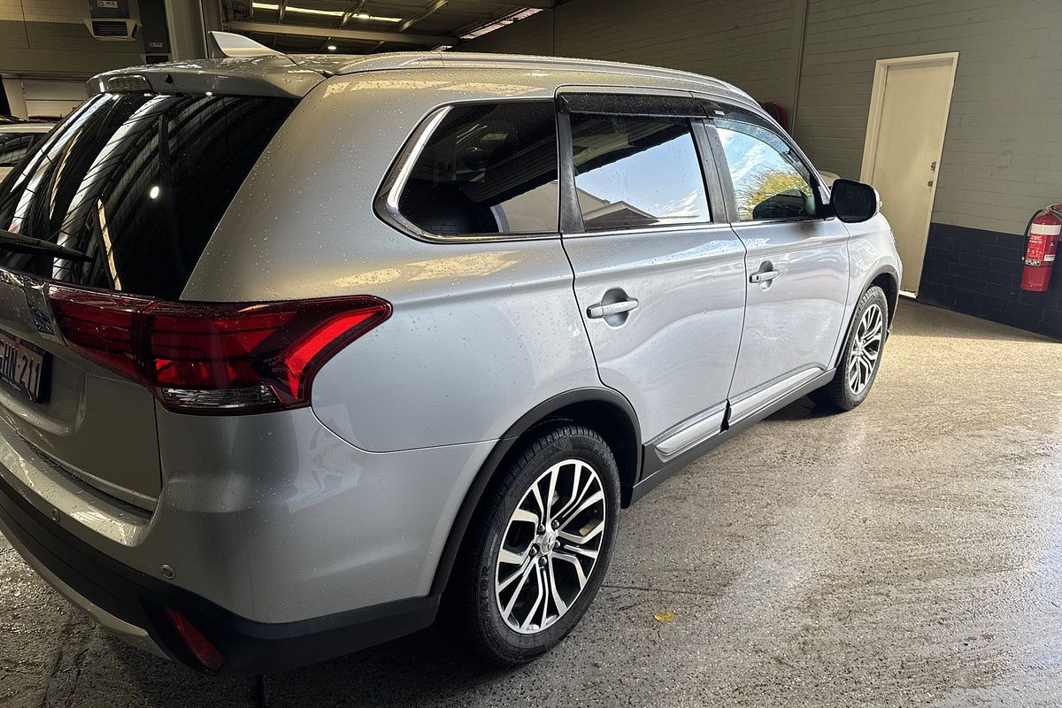 2017 Mitsubishi Outlander LS ZK