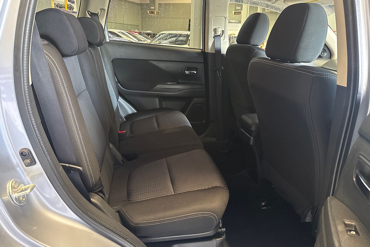 2017 Mitsubishi Outlander LS ZK