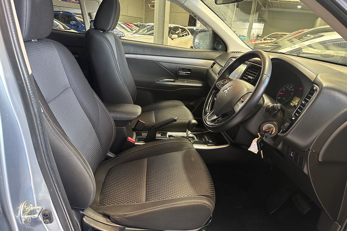 2017 Mitsubishi Outlander LS ZK