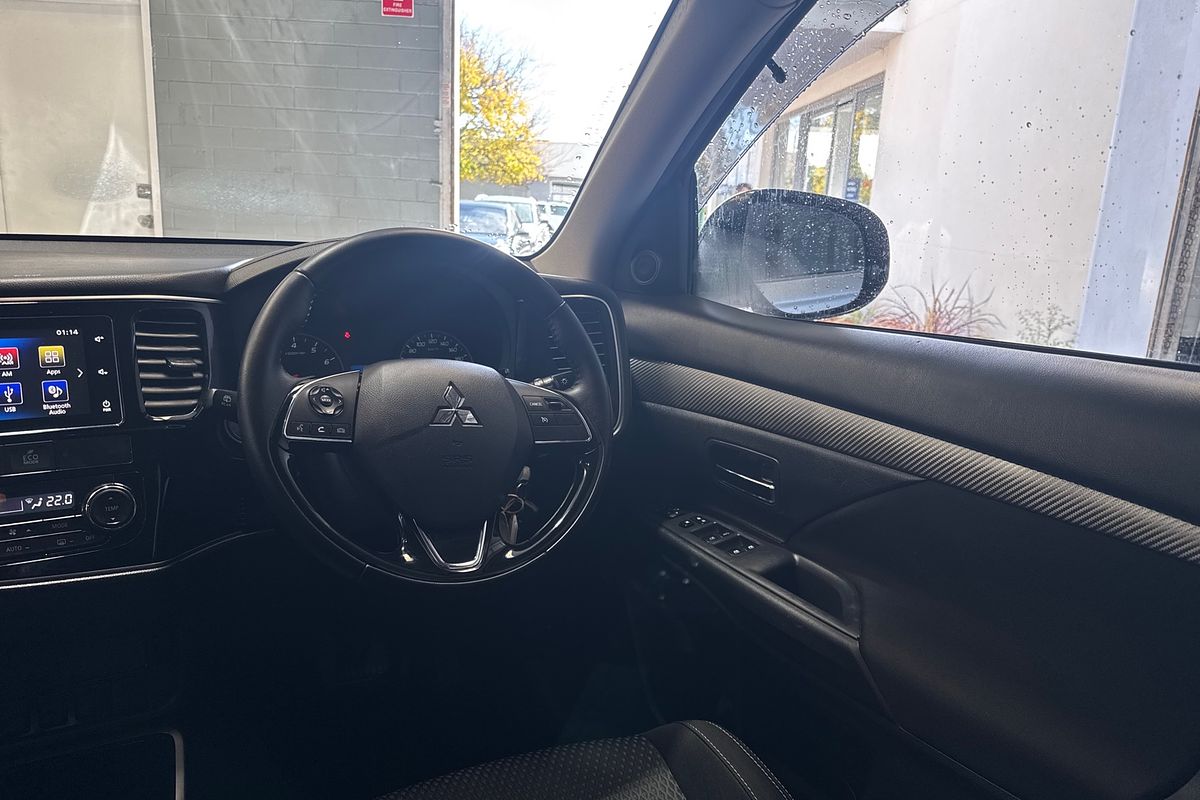 2017 Mitsubishi Outlander LS ZK