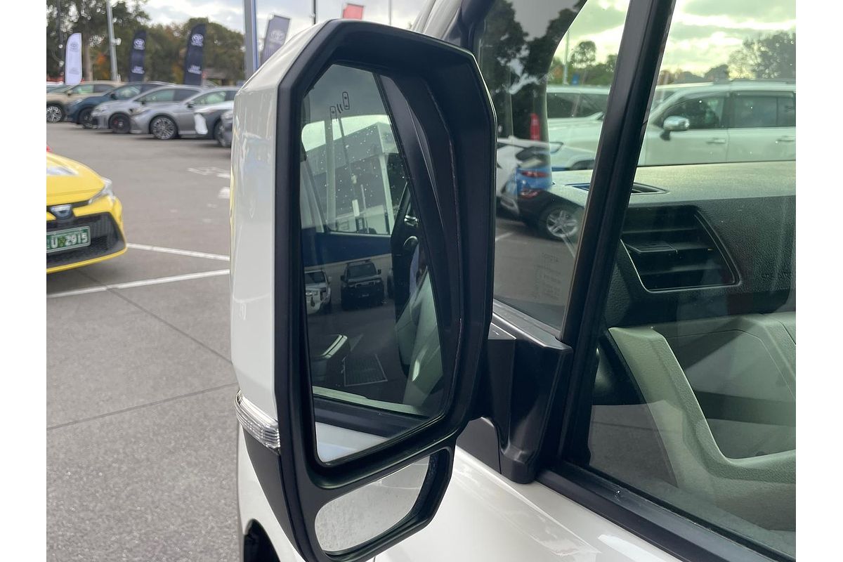 2022 Toyota Hiace GDH320R