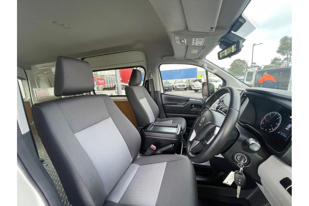 2022 Toyota Hiace GDH320R