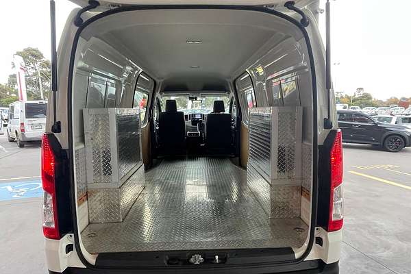 2022 Toyota Hiace GDH320R