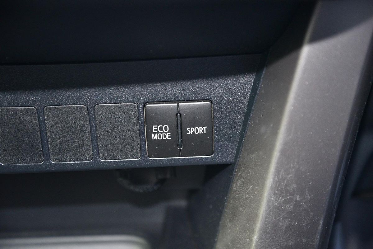 2018 Toyota RAV4 GXL ZSA42R