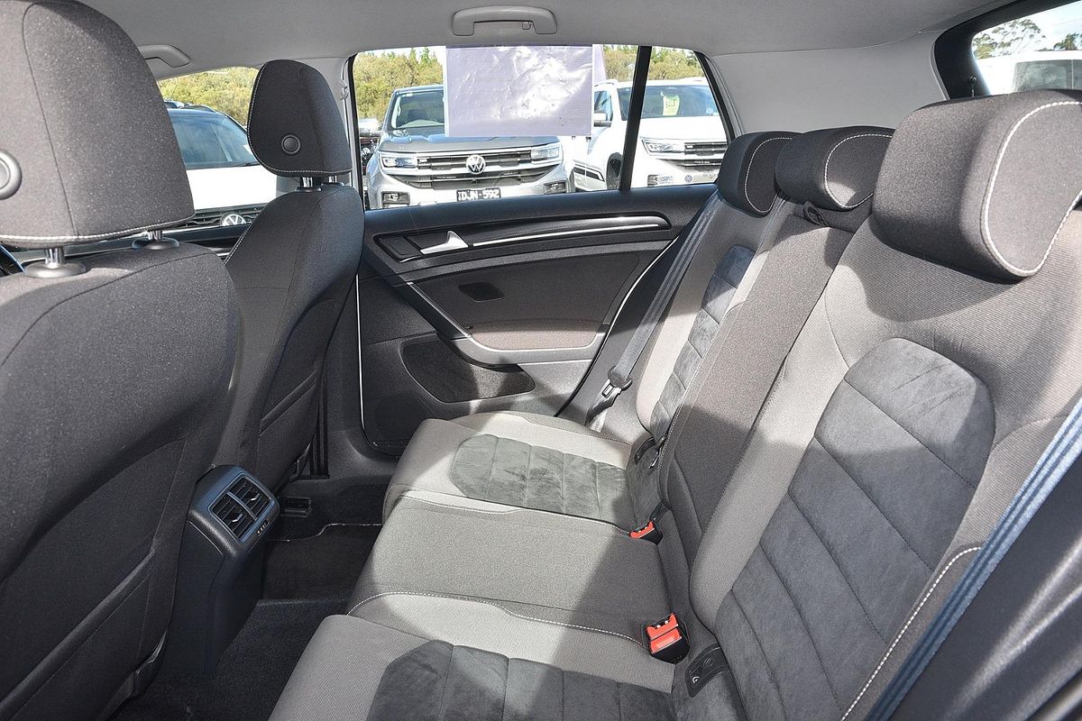2015 Volkswagen Golf 103TSI Highline 7