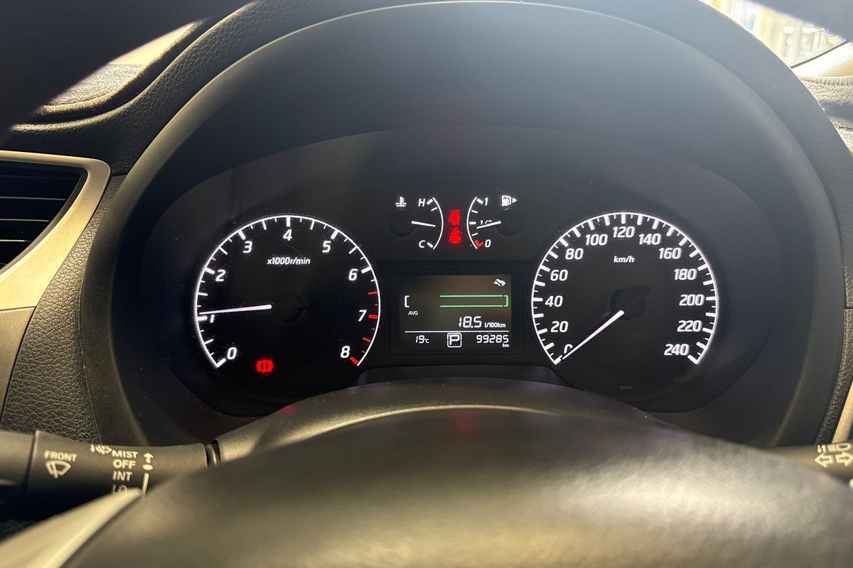 2013 Nissan Pulsar ST C12