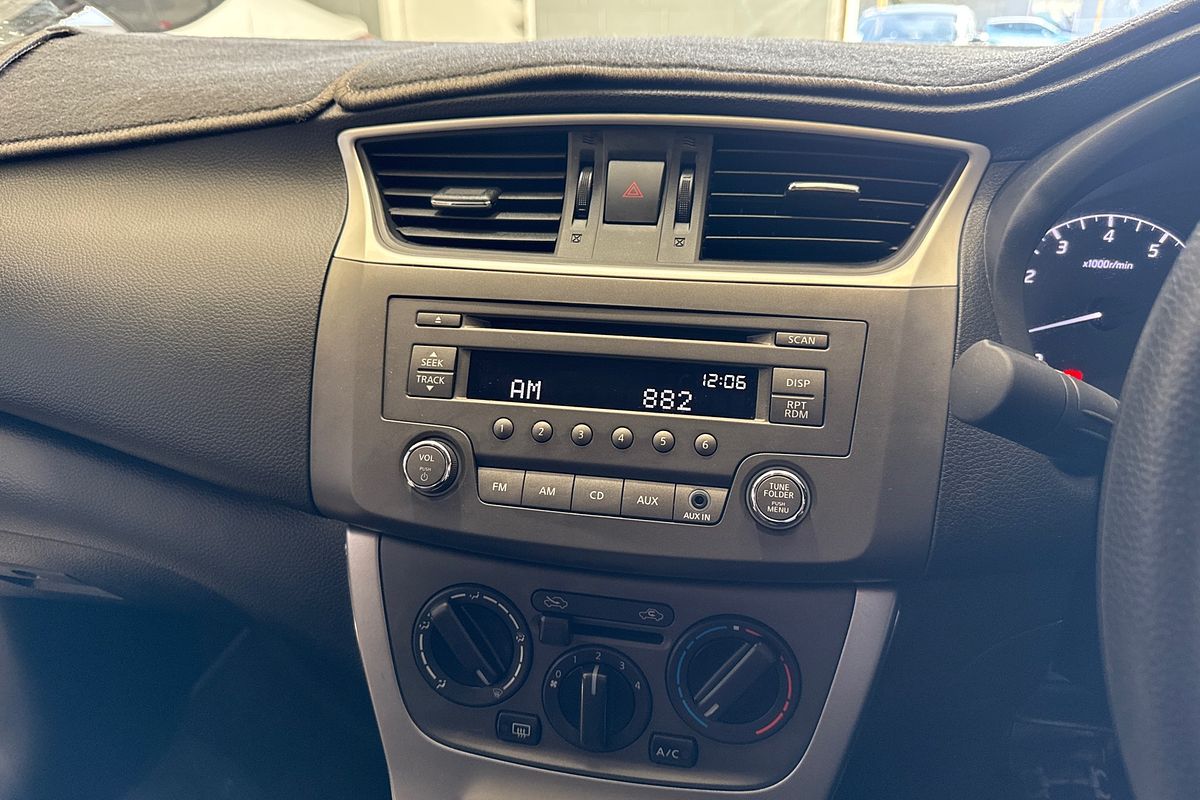 2013 Nissan Pulsar ST C12