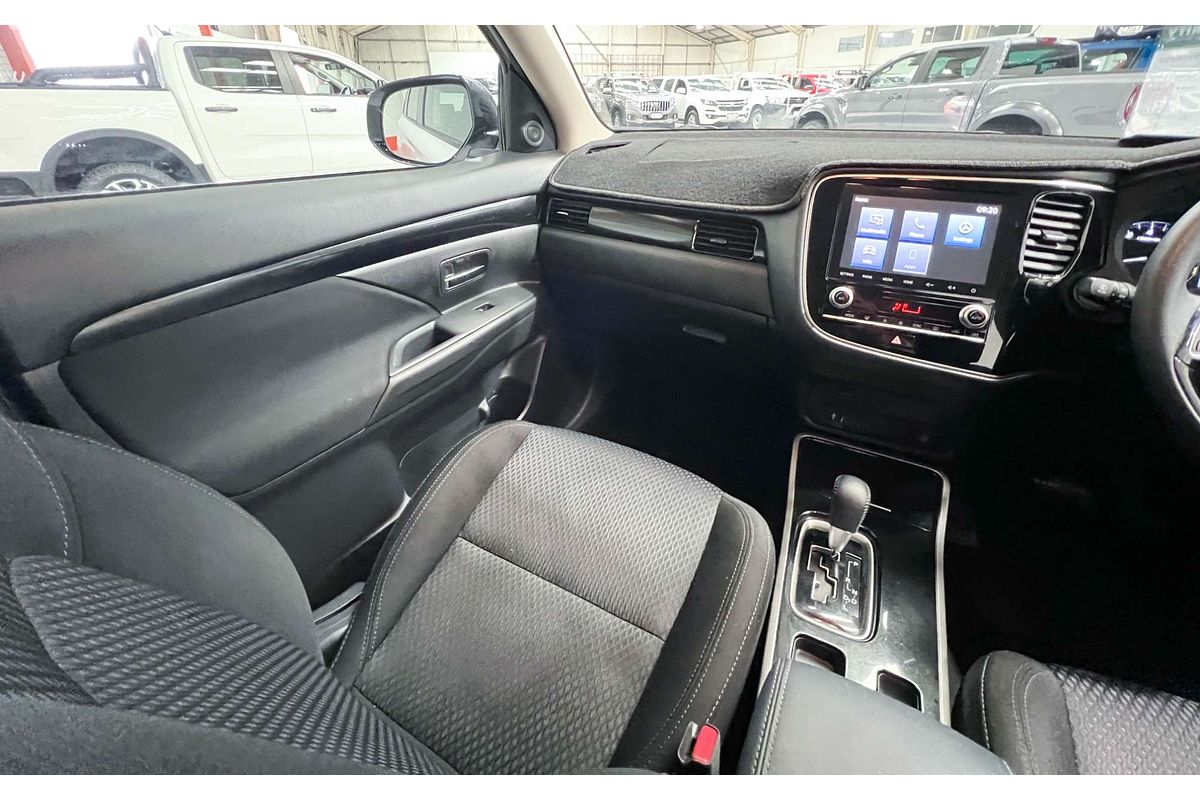 2021 Mitsubishi Outlander LS ZL