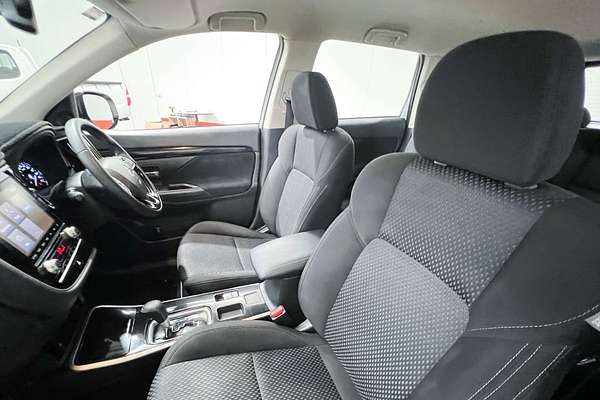 2021 Mitsubishi Outlander LS ZL