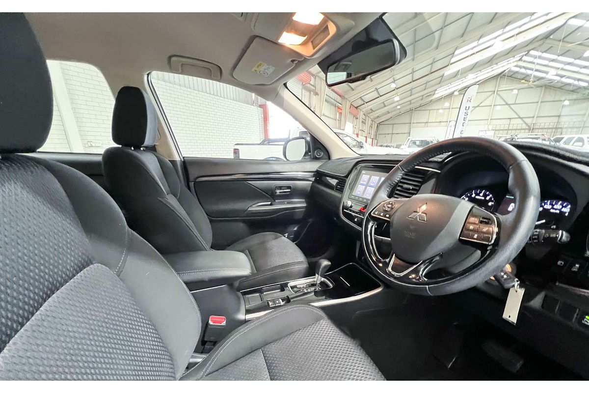 2021 Mitsubishi Outlander LS ZL