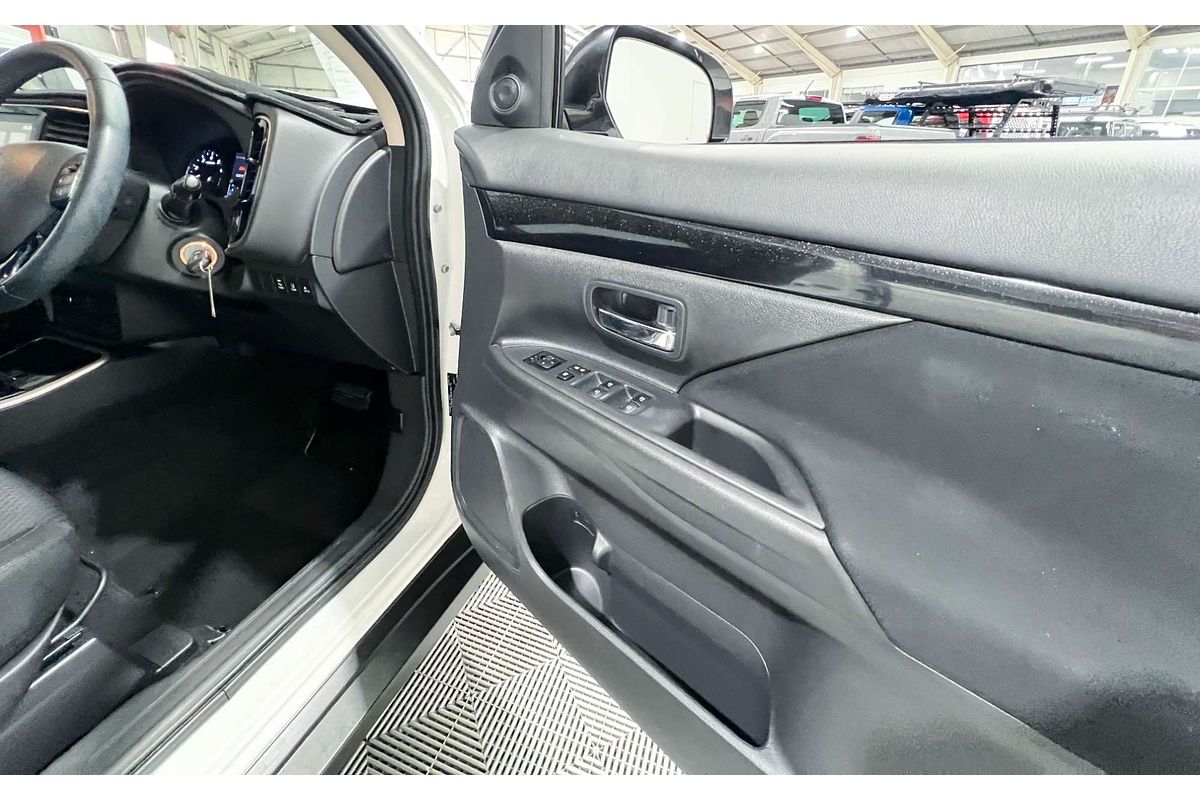 2021 Mitsubishi Outlander LS ZL