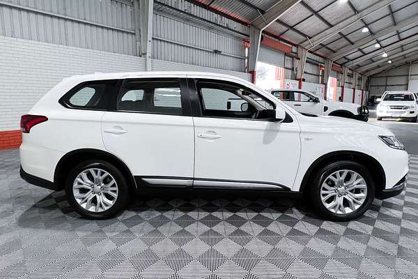 2021 Mitsubishi Outlander LS ZL