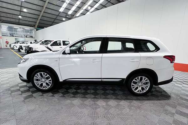 2021 Mitsubishi Outlander LS ZL