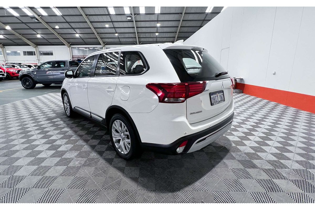 2021 Mitsubishi Outlander LS ZL