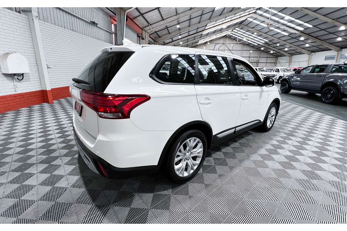 2021 Mitsubishi Outlander LS ZL