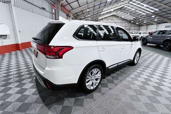2021 Mitsubishi Outlander LS ZL