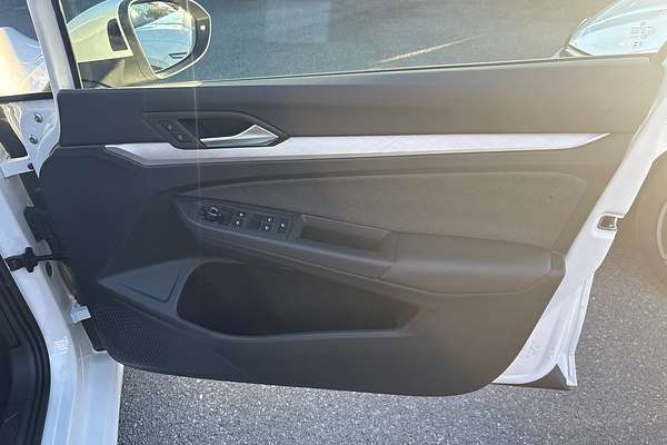 2025 Volkswagen Golf 110TSI Life 8.5