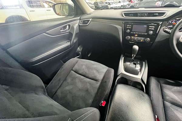 2016 Nissan X-TRAIL ST T32