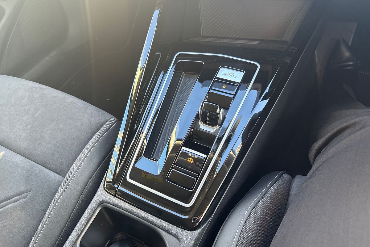 2025 Volkswagen Golf 110TSI Style 8.5