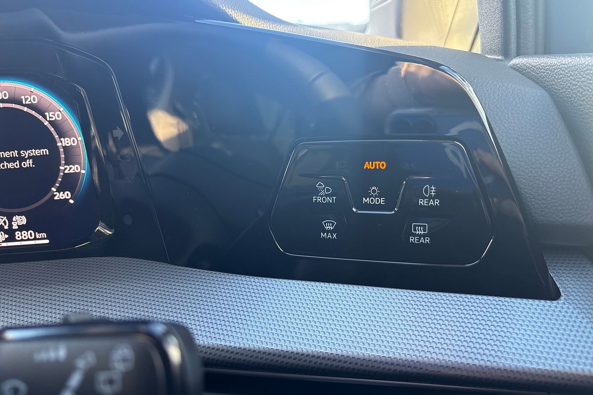 2025 Volkswagen Golf 110TSI Style 8.5