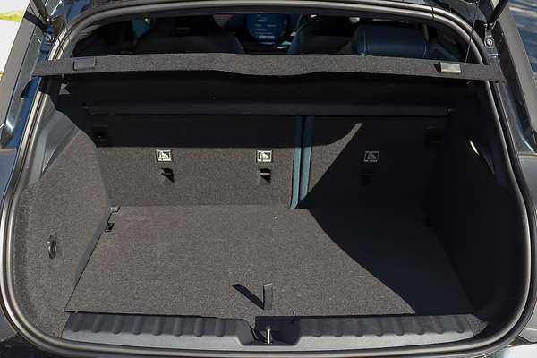 2024 MINI Aceman SE Favoured J05