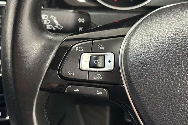 2015 Volkswagen Golf 103TSI Highline 7