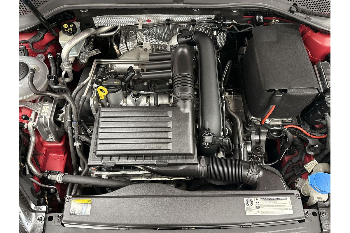 2015 Volkswagen Golf 103TSI Highline 7