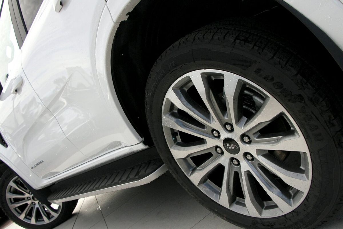 2025 Ford Everest Platinum 3.0L