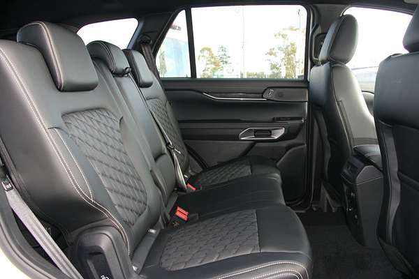 2025 Ford Everest Platinum 3.0L