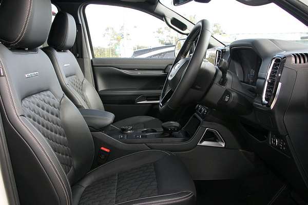 2025 Ford Everest Platinum 3.0L