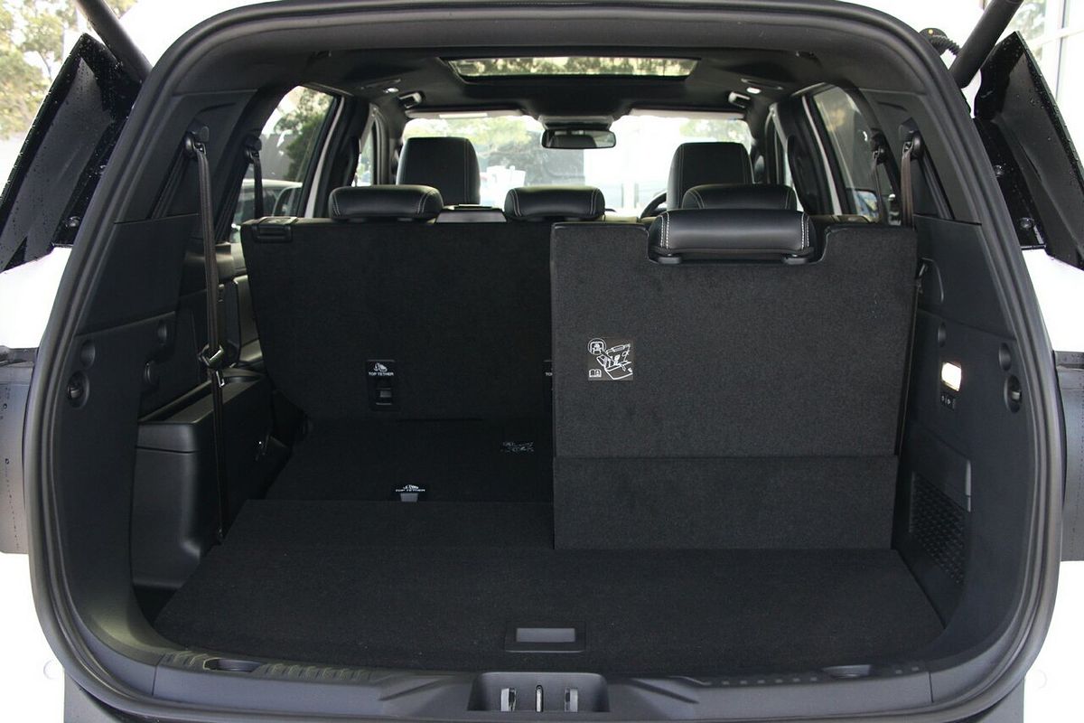 2025 Ford Everest Platinum 3.0L