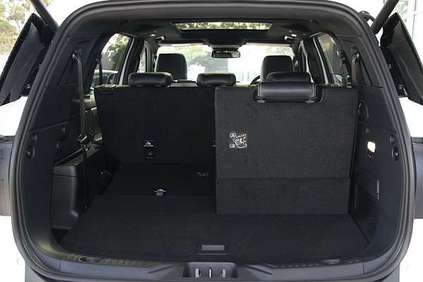 2025 Ford Everest Platinum 3.0L