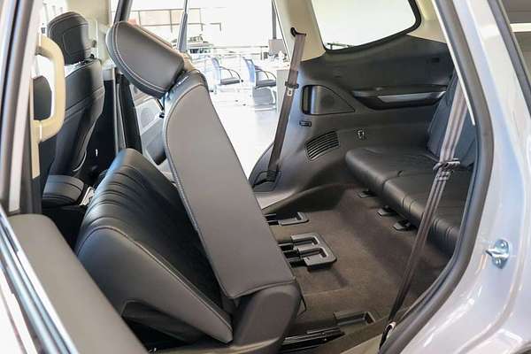2025 LDV D90 Executive SV9A
