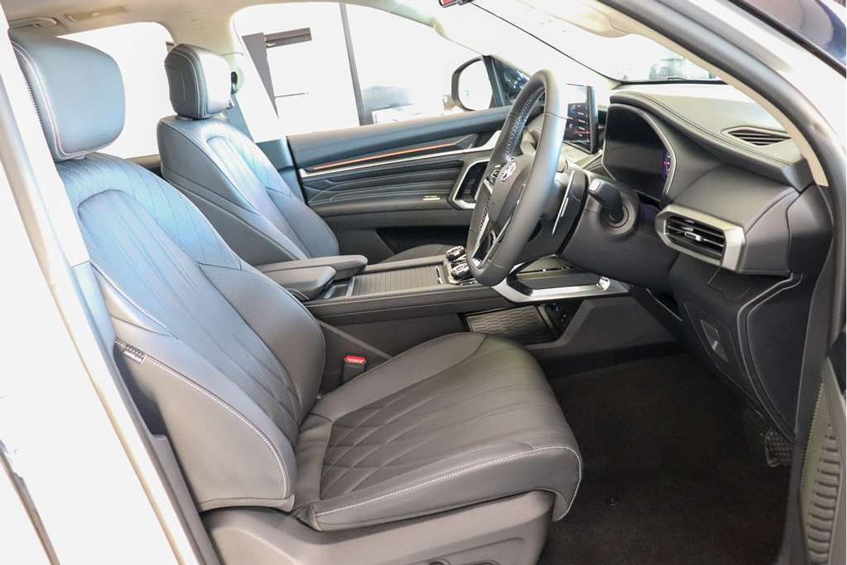 2025 LDV D90 Executive SV9A