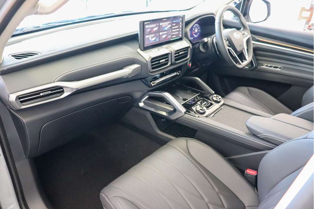 2025 LDV D90 Executive SV9A