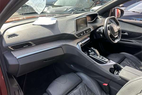 2017 Peugeot 3008 GT P84
