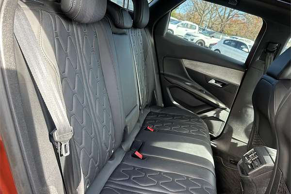 2017 Peugeot 3008 GT P84
