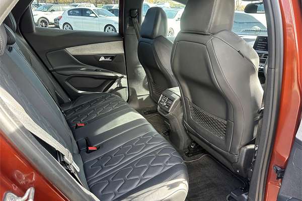 2017 Peugeot 3008 GT P84