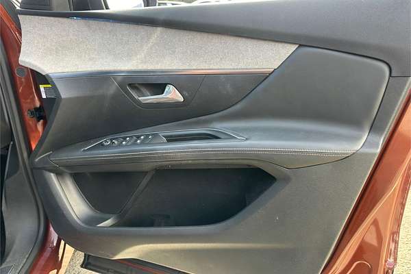 2017 Peugeot 3008 GT P84