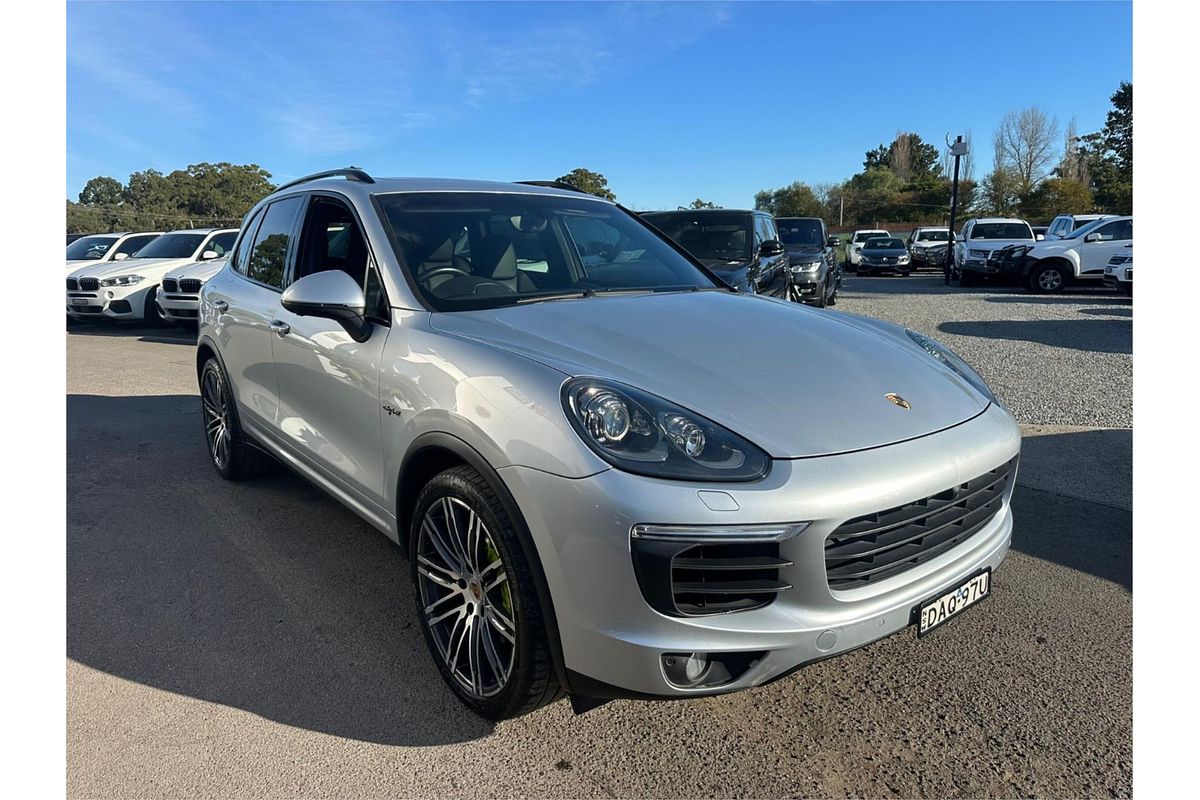 2015 Porsche Cayenne S E-Hybrid 92A