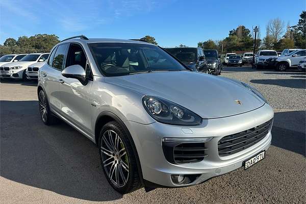 2015 Porsche Cayenne S E-Hybrid 92A