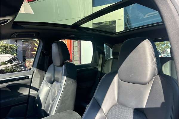2015 Porsche Cayenne S E-Hybrid 92A