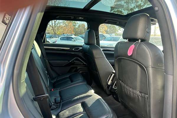 2015 Porsche Cayenne S E-Hybrid 92A