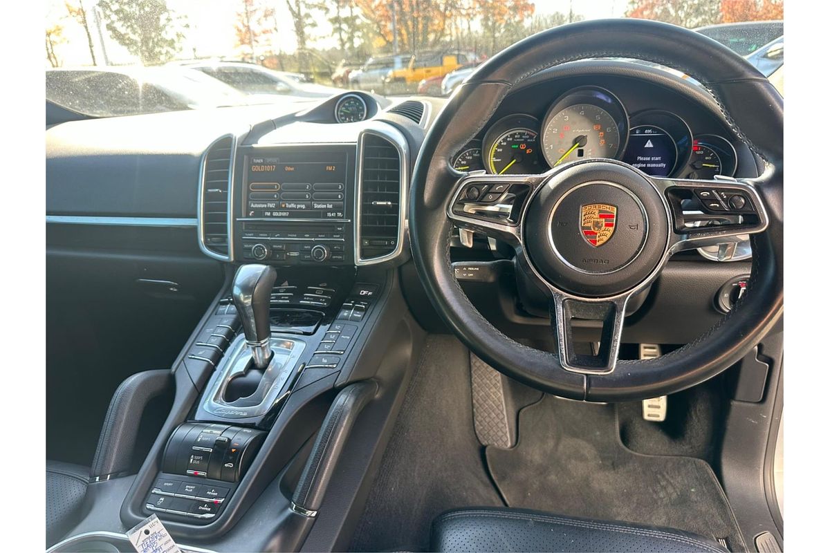 2015 Porsche Cayenne S E-Hybrid 92A