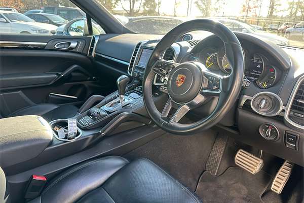 2015 Porsche Cayenne S E-Hybrid 92A