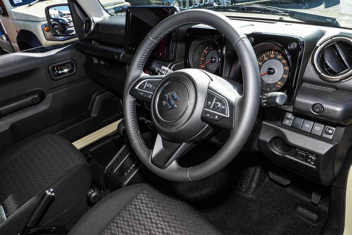2025 Suzuki Jimny