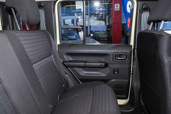 2025 Suzuki Jimny