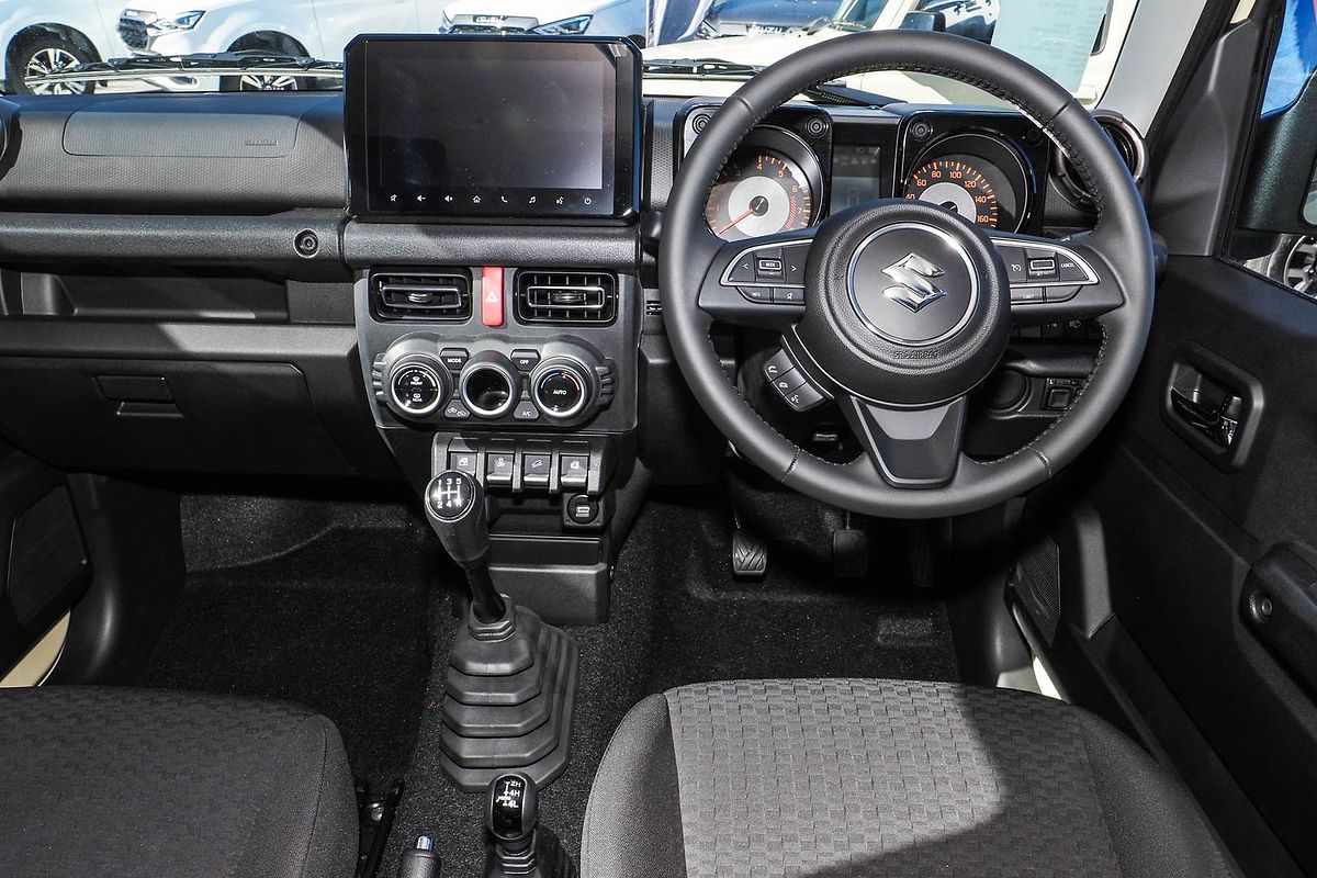 2025 Suzuki Jimny